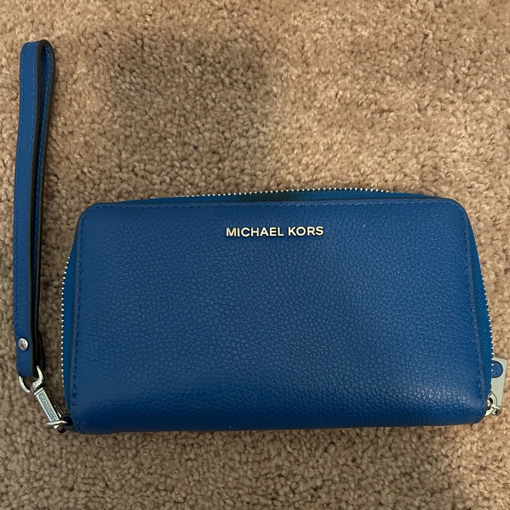 Michael Kors wristlet wallet